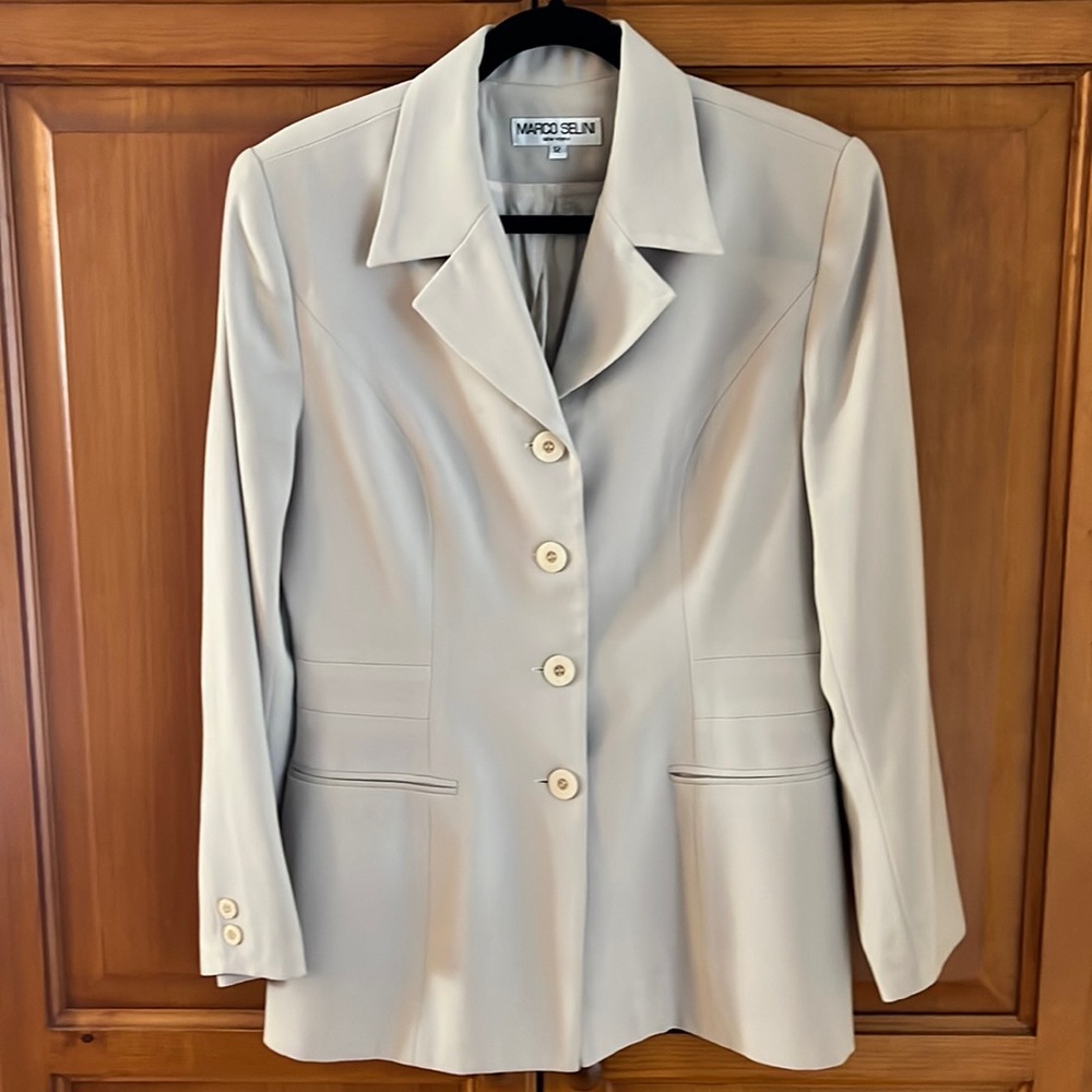 Marco Selini size 12 tan blazer jacket fully lined